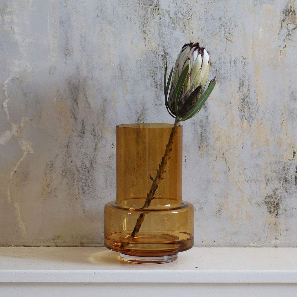vase in bernsteingelb ro design Dänemark